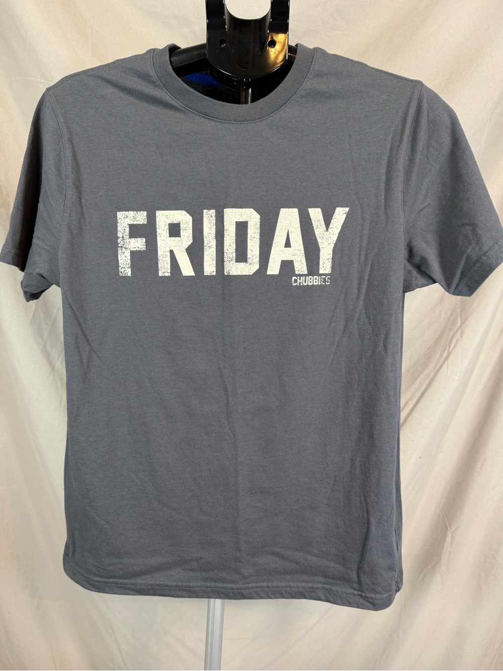 Chubbies Men's 'FRIDAY' Graphic Tee - Gray- Size Small